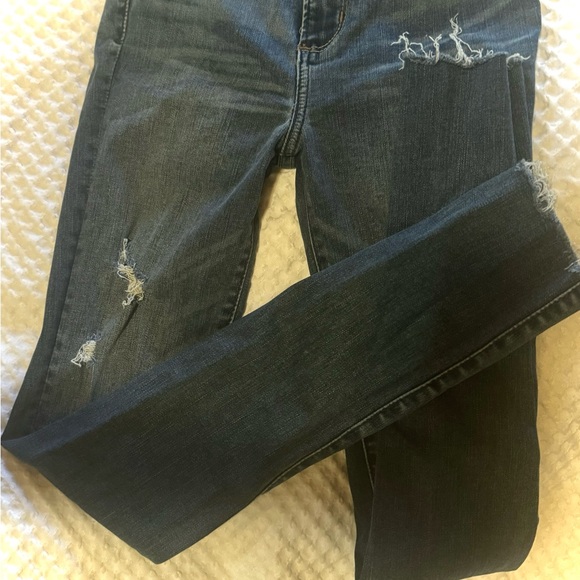 A&F Super Skinny Ultra High Rise 26/2 jeans - Picture 6 of 8
